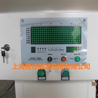 0.4-0.6MPa μηχανή σιδήρου Τύπου για τα ενδύματα 750 Watt